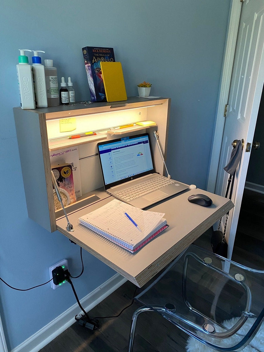Photo client – Signature – Bureau mural avec rangement