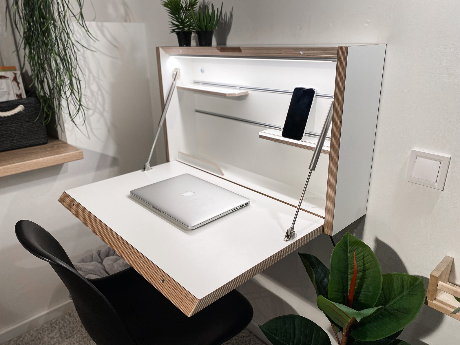 The Original Desk - Wall-mounted folding desk